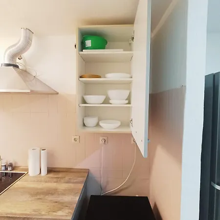 Nest Monteurwohnung Bis 5 Personen דירה